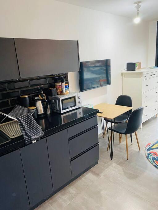 דירות תל אביב Lovely Flat In The Center 36 מראה חיצוני תמונה